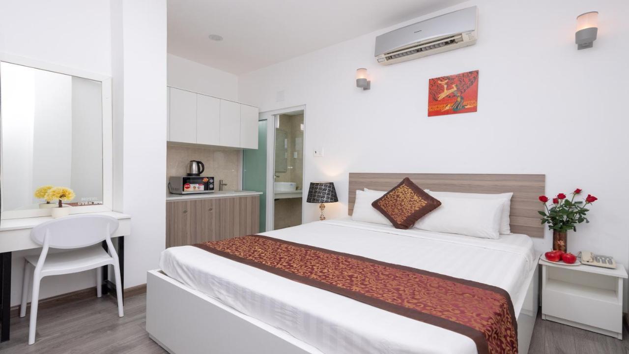 Green Star Central Hotel Хошимин Екстериор снимка